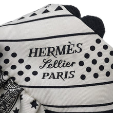 将图像加载到图库查看器中，HERMES Scarf Twilly Frill Apron Doll Bandana Black/White Silk 100%
