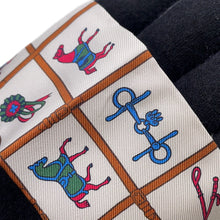 Load image into Gallery viewer, HERMES Twilly Couvertures et Tenues de jour Cream/Blanc/Rose Silk100%
