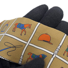 Load image into Gallery viewer, HERMES Twilly Couvertures et Tenues de jour Mordre/Blanc/Blue Silk100%
