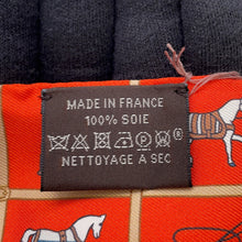 Load image into Gallery viewer, HERMES Twilly Couvertures et Tenues de jour Vermillon /Beige/White Silk100%
