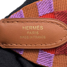 将图像加载到图库查看器中，HERMES Bandouliere maxi quadrille Capucines/Parme/Rouge duchesse/Gold Canvas Swift Leather Size 2&quot;/41.3&quot;
