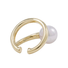 Load image into Gallery viewer, MIKIMOTO Pearl ear cuff 18K Yellow Gold
