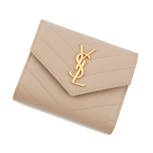 将图像加载到图库查看器中，SAINT LAURENT PARIS Cassandra Matelasse Multifold Wallet Dark Beige692061 Leather
