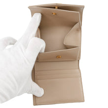 将图像加载到图库查看器中，SAINT LAURENT PARIS Cassandra Matelasse Multifold Wallet Dark Beige692061 Leather
