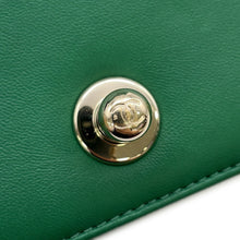 将图像加载到图库查看器中，CHANEL Boy Chanel GreenA67086 Lambskin Size 25
