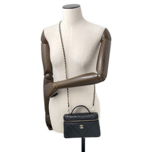 将图像加载到图库查看器中，CHANEL CC Logo Vanity Case Black Caviar Leather
