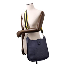 将图像加载到图库查看器中，HERMES Evelyne3 Blue Indigo Epsom Size PM
