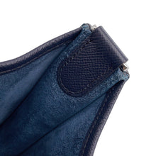 将图像加载到图库查看器中，HERMES Evelyne3 Blue Indigo Epsom Size PM
