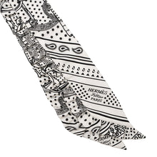 将图像加载到图库查看器中，HERMES Twilly Frill Apron Doll Bandana Black/White Silk100%
