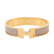 Load image into Gallery viewer, HERMES Clic・Crack Size PM Marong rasse Enamel Gold Plated
