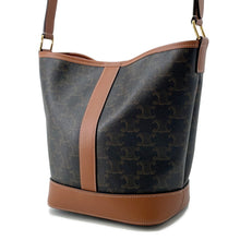 将图像加载到图库查看器中，CELINE Bucket Triomphe Tan191442CAS.04LU PVC Leather Size Small
