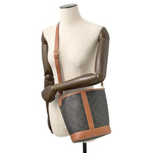 将图像加载到图库查看器中，CELINE Bucket Triomphe Tan191442CAS.04LU PVC Leather Size Small
