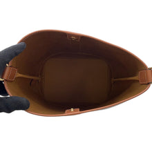 将图像加载到图库查看器中，CELINE Bucket Triomphe Tan191442CAS.04LU PVC Leather Size Small
