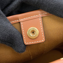 将图像加载到图库查看器中，CELINE Bucket Triomphe Tan191442CAS.04LU PVC Leather Size Small
