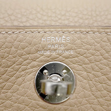 将图像加载到图库查看器中，HERMES Lindy Verso Trench/Etoupe Taurillon Clemence Size Mini
