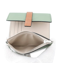 Load image into Gallery viewer, LOEWE Vertical wallet Rosemary/TanC660S86X01 Soft grain calf
