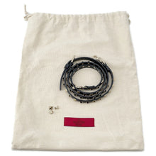 将图像加载到图库查看器中，Valentino Garavani RockStudded Shoulder Bag BlackVW2B0E86BOL Leather
