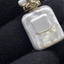 将图像加载到图库查看器中，CHANEL Perfume Bottle Swing Earrings Metal Rhinestone
