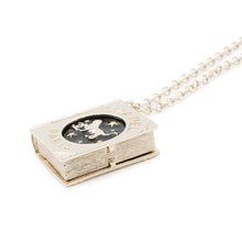 将图像加载到图库查看器中，CHANEL CHANEL Book Motif Locket Pendant Long NecklaceAB7521 Metal

