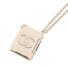 将图像加载到图库查看器中，CHANEL CHANEL Book Motif Locket Pendant Long NecklaceAB7521 Metal
