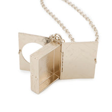 将图像加载到图库查看器中，CHANEL CHANEL Book Motif Locket Pendant Long NecklaceAB7521 Metal
