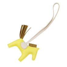 将图像加载到图库查看器中，HERMES Rodeo Lime/Craie/Sesame Lambskin Size PM
