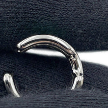 将图像加载到图库查看器中，HERMES ear cuff o lamp Size PM VertComic Metal Epsom
