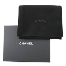 将图像加载到图库查看器中，CHANEL Matelasse CC Logo Fragment Case Baby BlueAP4822 Caviar Leather/Rhinestone
