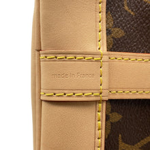 将图像加载到图库查看器中，LOUIS VUITTON Petit Noe BrownM46984 Monogram
