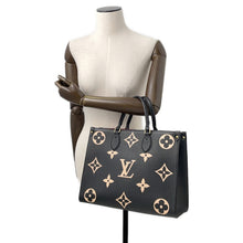 Load image into Gallery viewer, LOUIS VUITTON Onthego Noir/BeigeM45495 Bicolor Monogram Empreinte Leather Size MM
