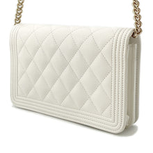 将图像加载到图库查看器中，CHANEL Boy Chanel Chain Wallet WhiteAP1117 Caviar Leather
