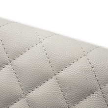 将图像加载到图库查看器中，CHANEL Boy Chanel Chain Wallet WhiteAP1117 Caviar Leather
