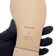 将图像加载到图库查看器中，HERMES Sandals &quot;Oran&quot; GoldH021056Z Leather Size 37
