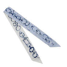 Load image into Gallery viewer, HERMES Twilly Do Re Boucles Broderie Anglaise Blue/Blanc/MarineH853951S Silk100%
