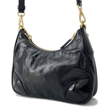 将图像加载到图库查看器中，PRADA Re-Edition 2005 2WAYShoulder Bag Black1BH204 Leather Patent Leather
