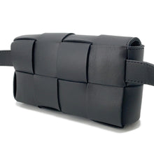 将图像加载到图库查看器中，Bottega Veneta Maxi INTRECCIATO Cassette Belt Bag Black668572 Leather

