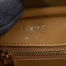 将图像加载到图库查看器中，LOEWE Amazona 23 Anagram Beige/RedA039N07X03 Canvas Leather Size 23
