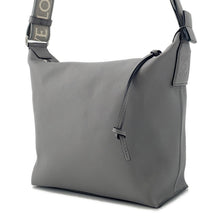 将图像加载到图库查看器中，LOEWE Cuby Cloth Shoulder Bag GrayB906Q63X04 Leather
