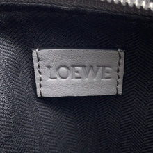 将图像加载到图库查看器中，LOEWE Cuby Cloth Shoulder Bag GrayB906Q63X04 Leather
