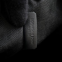 将图像加载到图库查看器中，LOEWE Cuby Cloth Shoulder Bag GrayB906Q63X04 Leather
