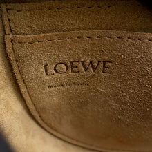 将图像加载到图库查看器中，LOEWE Gate Dual Shoulder Bag BlackA650N46X25 Leather Size Mini
