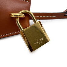 将图像加载到图库查看器中，CELINE Triomphe Vertical Travel Bag Black/Tan194822 PVC Leather
