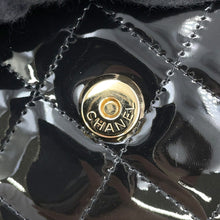 将图像加载到图库查看器中，CHANEL Matelasse Mini Chain Shoulder Bag BlackAP3005 Patent Leather
