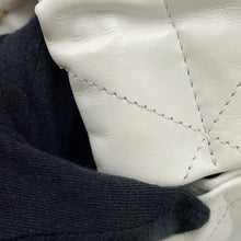 Load image into Gallery viewer, CHANEL CHANEL22 Mini Shoulder Bag WhiteAS3980 Shiny Calf Leather
