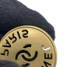 Load image into Gallery viewer, CHANEL CHANEL22 Mini Shoulder Bag WhiteAS3980 Shiny Calf Leather
