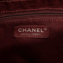 Load image into Gallery viewer, CHANEL Matelasse Large CC Logo Chain Tote BlackA48374 Caviar Leather
