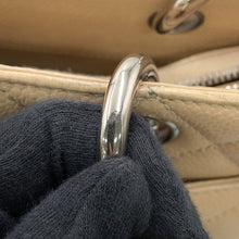 将图像加载到图库查看器中，CHANEL GST tote BeigeA50995 Caviar Leather
