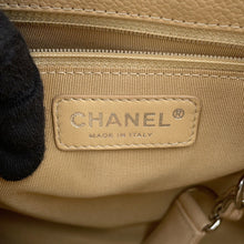 将图像加载到图库查看器中，CHANEL GST tote BeigeA50995 Caviar Leather
