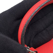 将图像加载到图库查看器中，Moynat Regine 2-way Bag Red Leather
