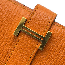 Load image into Gallery viewer, HERMES BEAN Compact Orange Chevre Myzore Goatskin
